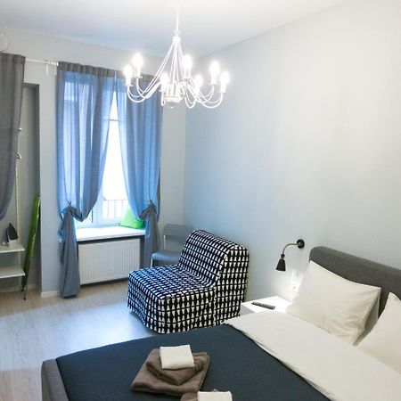 Apartamento Snizhna 4 Leópolis Exterior foto