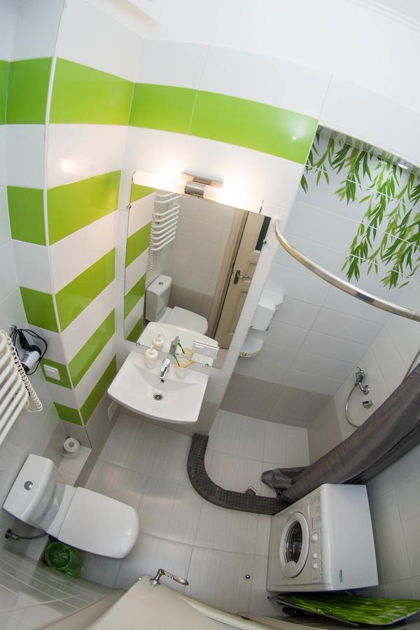 Apartamento Snizhna 4 Leópolis Exterior foto